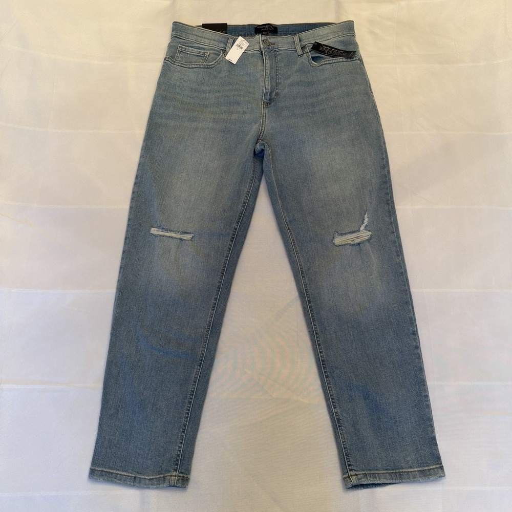 NWT Banana Republic Girlfriend Jeans Relaxed Tapered Leg Stretch Womens 31x28